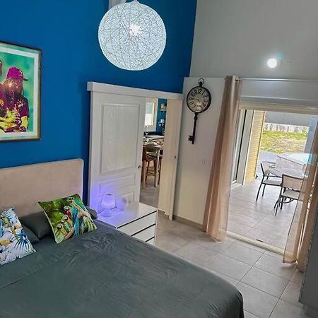 Maison Elegante F2 Le Pitaya Le Moule Exteriör bild